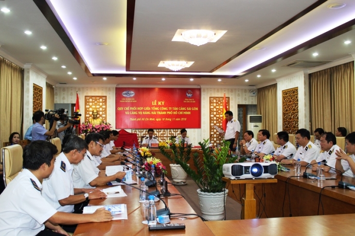 Cảng vụ Hàng hải TP.HCM, TCT Tân cảng ký kết quy chế phối hợp